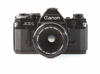 Canon AE1 noir - 50mm f/3.5 macro - appareil photo argentique -BromureFilm