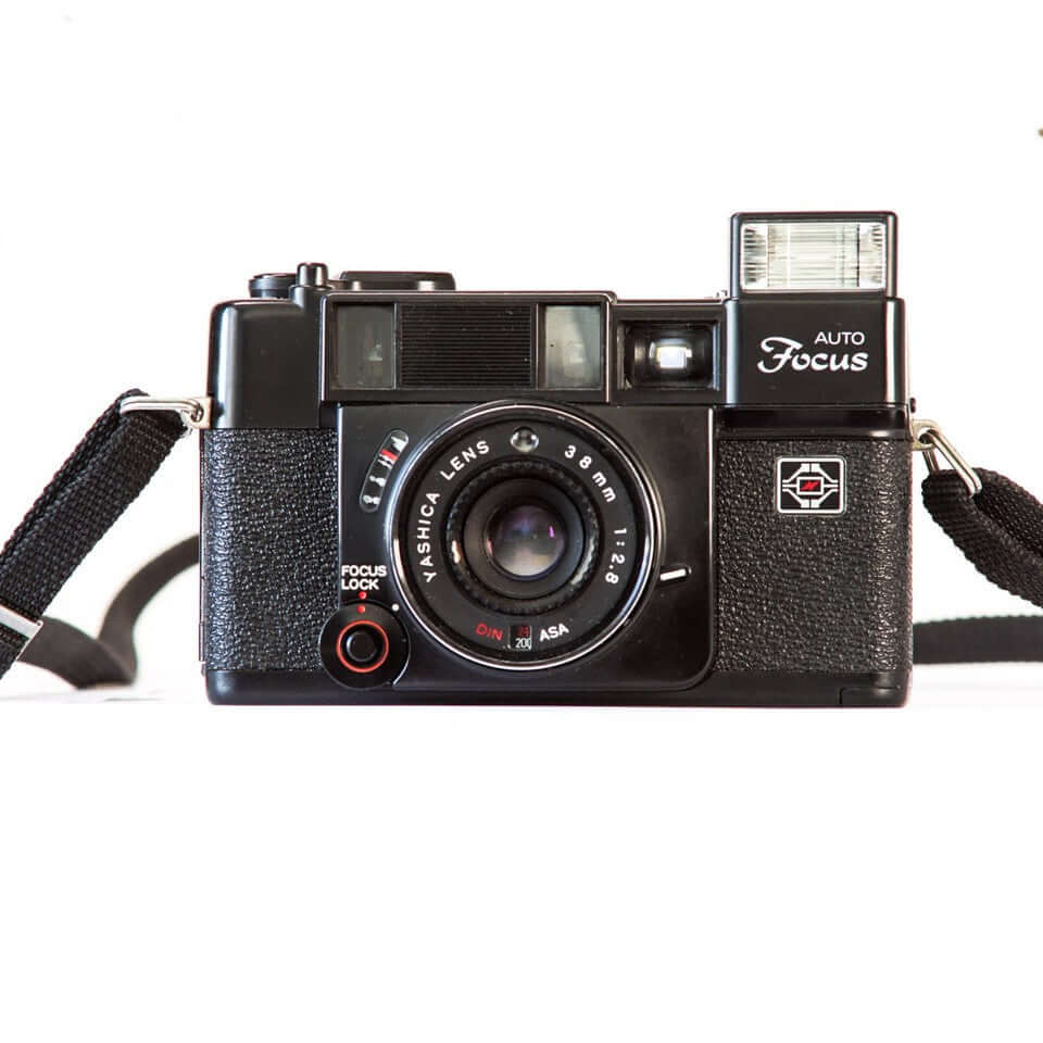 Yashica Auto Focus - Film Camera – BromureFilm