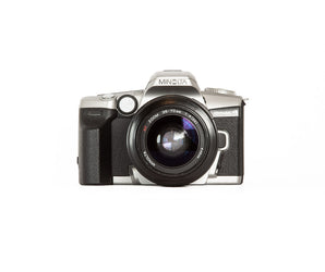 Minolta Dynax 4 + 35-70mm f/4-Reflex 35mm-BromureFilm