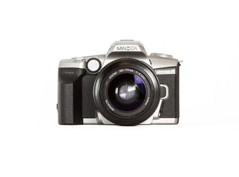 Minolta Dynax 4 + 35-70mm f/4-Reflex 35mm-BromureFilm
